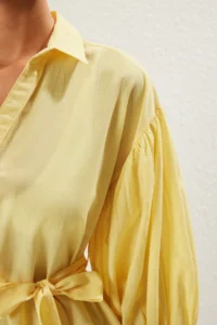 TRENDYOLMİLLA Yellow Weaving Belted 100% Cotton Beach Mini Dress - Image 4