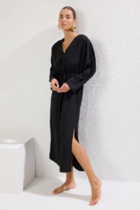 TRENDYOLMİLLA Black Weaving slit Maxi Beach Dress