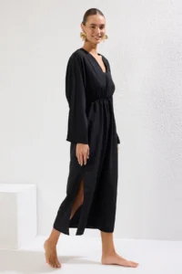 TRENDYOLMİLLA Black Weaving slit Maxi Beach Dress - Image 2