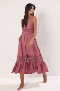 TRENDYOLMİLLA Dusty Rose Weaving Lace Maxi Beach Dress - Image 2