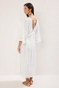 TRENDYOLMİLLA Ecru Weaving with flywheel Beach Midi Dress - Image 5