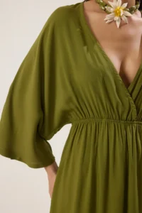 TRENDYOLMİLLA Green Weaving Shirred Maxi Beach Dress - Image 3