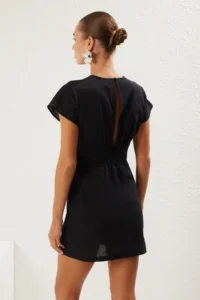 TRENDYOLMİLLA Black Weaving Binding Detailed Beach Mini Dress - Image 5