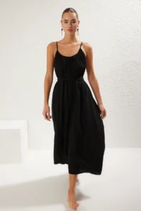TRENDYOLMİLLA Black Weaving Shirred Maxi Beach Dress - Image 2