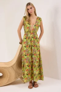 TRENDYOLMİLLA flower patterned Weaving Low-cut back 100% Cotton Maxi Beach Dress