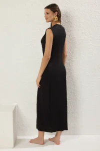 TRENDYOLMİLLA Black Knitting slit Maxi Beach Dress - Image 4