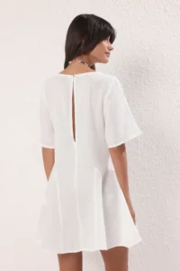 TRENDYOLMİLLA Ecru Weaving with flywheel 100% Cotton Beach Mini Dress - Image 4