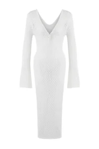 TRENDYOLMİLLA Ecru Knitwear Maxi Deep V-neck Beach Dress - Image 5