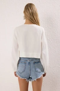 TRENDYOLMİLLA Ecru Weaving Binding Detailed 100% Linen Beach Crop Shirt - Image 4
