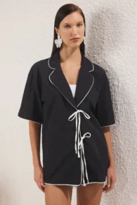 TRENDYOLMİLLA Black Weaving Piped 100% Cotton Maxi Beach Shirt - Image 2