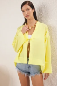 TRENDYOLMİLLA Yellow Weaving Binding Detailed 100% Cotton Maxi Beach Shirt - Image 2