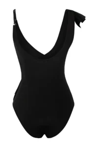 TRENDYOLMİLLA Black with flywheel V-neck Covered Regular Swimsuit - Image 8