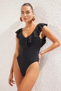 TRENDYOLMİLLA Black with flywheel V-neck Covered Regular Swimsuit - Image 3