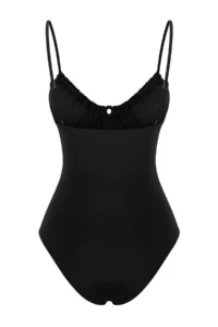 TRENDYOLMİLLA Black tunnelled Square Neck Covered Regular Swimsuit - Image 7
