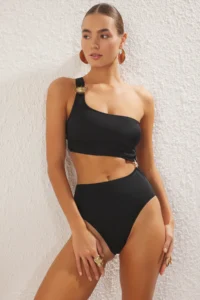 TRENDYOLMİLLA Black One Shoulder Sunglasses with accessories Premium Cut Out Detailed Regular Swimsuit - Image 2