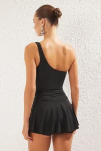 TRENDYOLMİLLA Black One Shoulder Covered Shorts Skirt Basic Swimsuit - Image 5
