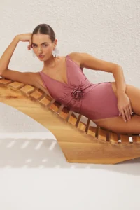 TRENDYOLMİLLA Pink Applique Detailed V-neck Covered Regular Swimsuit