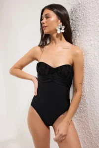 TRENDYOLMİLLA Black Drapeli Strapless Covered Regular Swimsuit - Image 2