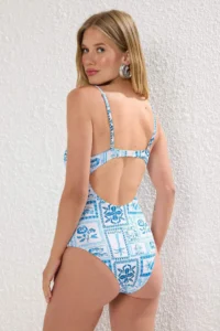 TRENDYOLMİLLA Tile Patterned V-neck Covered Regular Swimsuit - Image 2