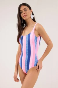 TRENDYOLMİLLA Striped Low-cut back U-Neck Covered Regular Swimsuit
