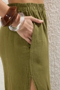 TRENDYOLMİLLA Khaki Weaving slit 100% Linen Maxi Beach High Waist Pants - Image 7