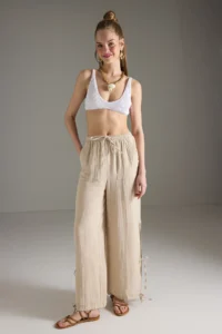 TRENDYOLMİLLA Stone Rengi Weaving Binding Detailed 100% Cotton Beach High Waist Pants - Image 3