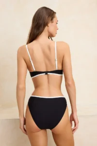 TRENDYOLMİLLA Black Color Bloklu bralette Covered High Waist Regular Bikini Set - Image 4