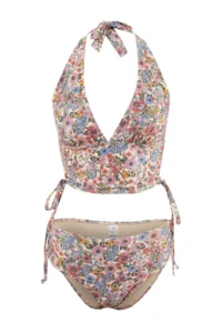 TRENDYOLMİLLA Floral Patterned Triangle Covered High Waist Regular Bikini Set