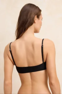 TRENDYOLMİLLA Black Strapless Drapeli Covered Bikini Top - Image 4