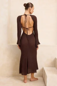 TRENDYOLMİLLA Brown Knitting Maxi Low-cut back Crepe Detailed Beach Dress - Image 4
