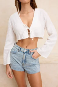 TRENDYOLMİLLA Ecru Weaving Binding Detailed Crop Muslin 100% Cotton Beach Shirt - Image 3