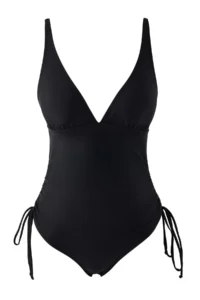 TRENDYOLMİLLA Black Tunnel V-neck Covered Regular Swimsuit - Image 5