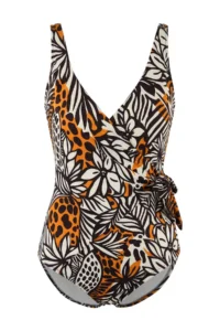 TRENDYOLMİLLA Floral Patterned Binding Detailed V-neck Covered Regular Swimsuit - Image 5