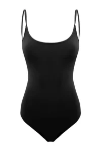 TRENDYOLMİLLA Black U-Neck Low-cut back Covered Regular Basic Swimsuit - Image 5