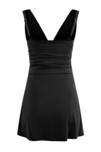 TRENDYOLMİLLA Black V-neck Covered Regular Skirt Swimsuit - Image 3