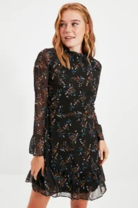 TRENDYOLMİLLA Black Dog collar Weaving Dress - Image 5