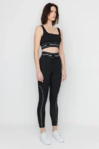 TRENDYOLMİLLA X Sagaza Studio Black Shaping Sports Leggings with Cord Piping Detail and Push Up Stitching - Image 4