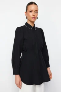 Trendyol Modest Black Waisted Pearl Detailed Weaving Shirt - Image 3