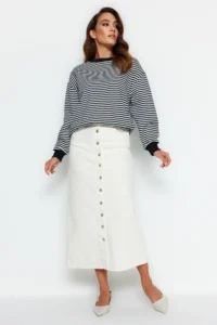 TRENDYOLMİLLA Ecru Button Closure Denim Jeans Skirt - Image 9