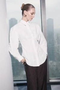 Trendyol Modest White Fitted Balloon Kollu Fitted/Bele Oturan Cotton Shirt - Image 2