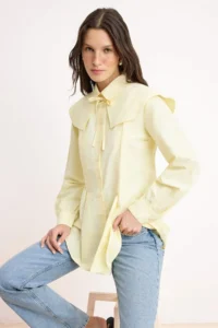 Trendyol Modest Light Yellow Detachable Collar Pleat Detailed Regular/Normal Pattern Cotton Shirt