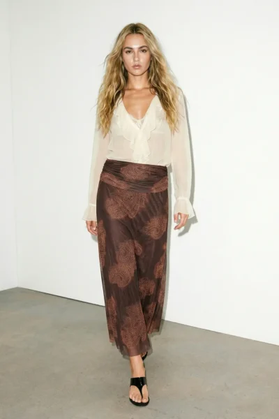 TDRSS26ET00024-BROWN_1