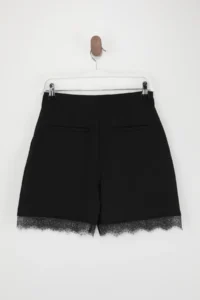 Drop by TrendyolMilla Lace Detailed Weaving Shorts - Image 2