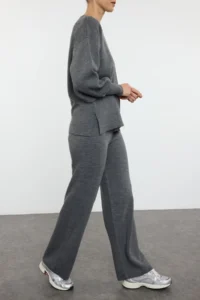 TRENDYOLMİLLA Anthracite Wide Pattern Basic Knitwear Top and Bottom Set - Image 2
