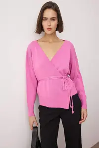 TRENDYOLMİLLA Pink Double breasted Yaka Knitwear Cardigan - Image 2
