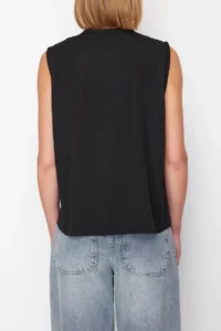 TRENDYOLMİLLA Black Front Tie Bow Detailed Sleeveless Weaving Blouse - Image 4