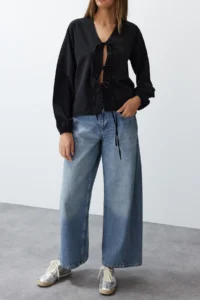 TRENDYOLMİLLA Black Front tied up Weaving Shirt - Image 3