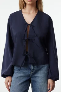 TRENDYOLMİLLA Navy Blue Front tied up Weaving Shirt - Image 3