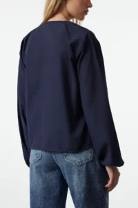 TRENDYOLMİLLA Navy Blue Front tied up Weaving Shirt - Image 4