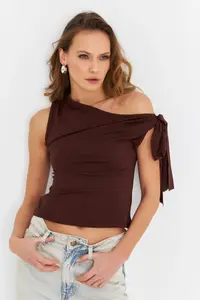 Cool & Sexy Women Brown Binding Detailed Blouse - Image 2